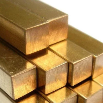 Латунный квадрат прессованный 10х10 мм Л63 ГОСТ 6688-2016 в наличии в Пскове